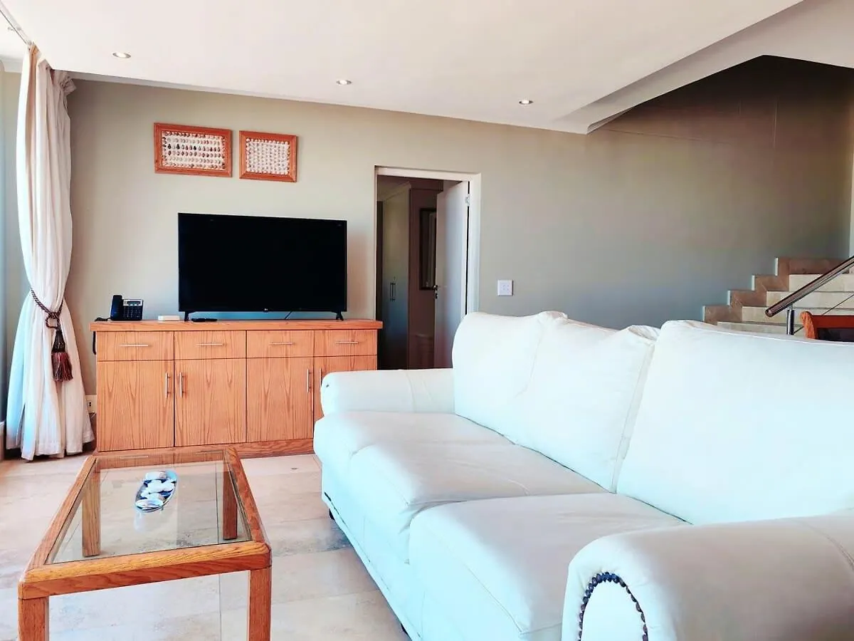 Sunrise Deck Empire Apartment Muizenberg Sudafrica