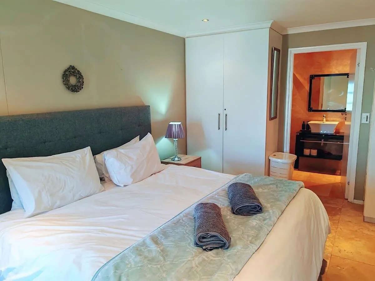 Casa vacanze Sunrise Deck Empire Apartment Muizenberg