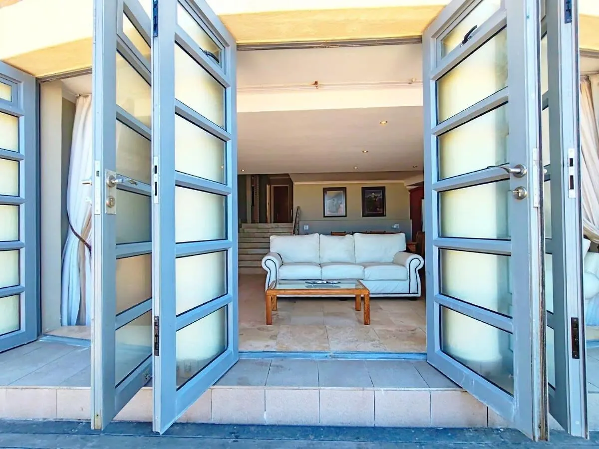 Sunrise Deck Empire Apartment Muizenberg