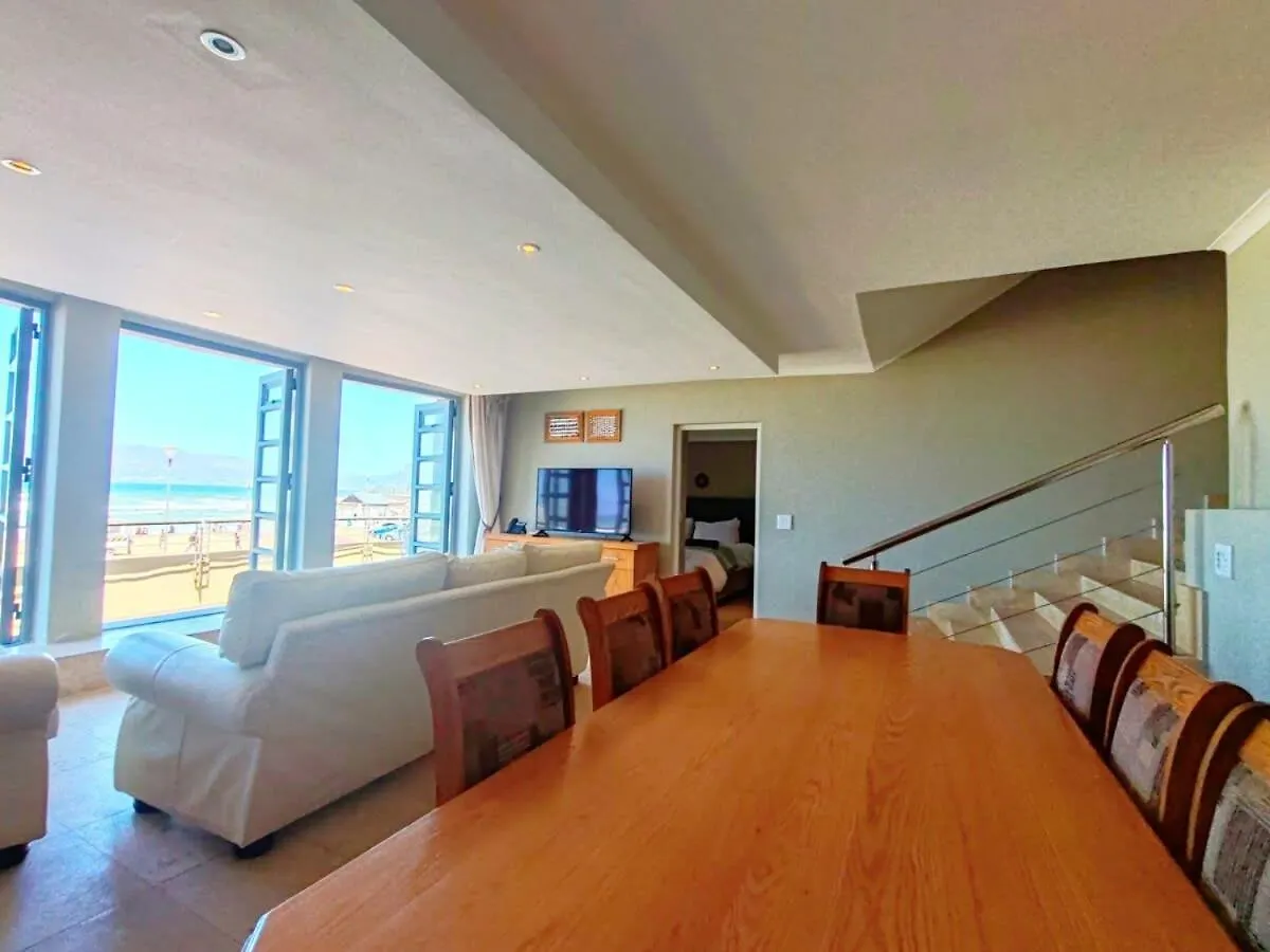 Sunrise Deck Empire Apartment Muizenberg 0*,