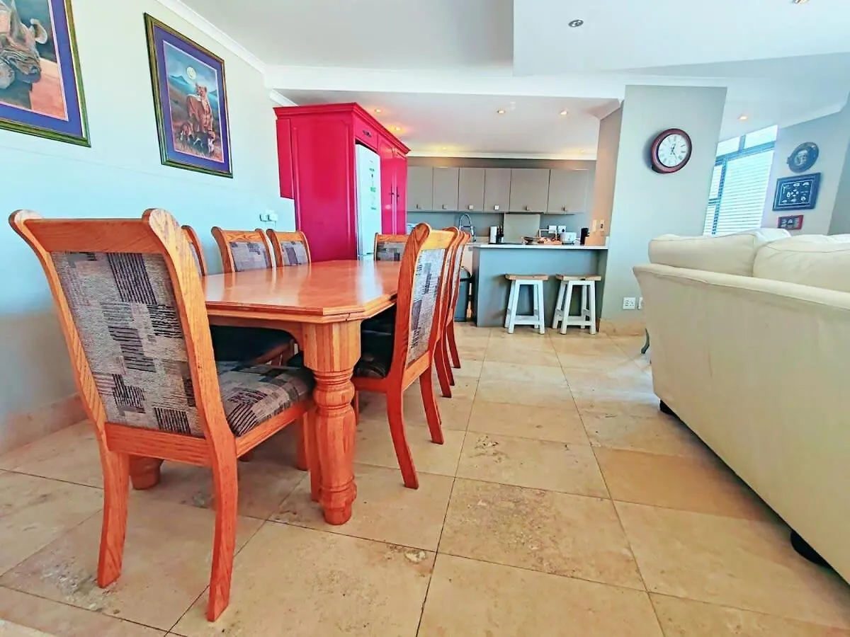 Sunrise Deck Empire Apartment Muizenberg Holiday home
